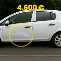 Auto mit beschädigter Fahrertür, Ein Keis zeigt den Schadenbereich, darüber steht die Schadenhöhe von 4600€